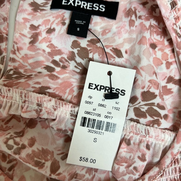 Express Pink Floral Smocked Blouse - Picture 5 of 5